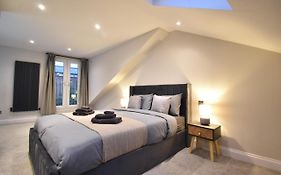 Stunning 3 Bed Apartment