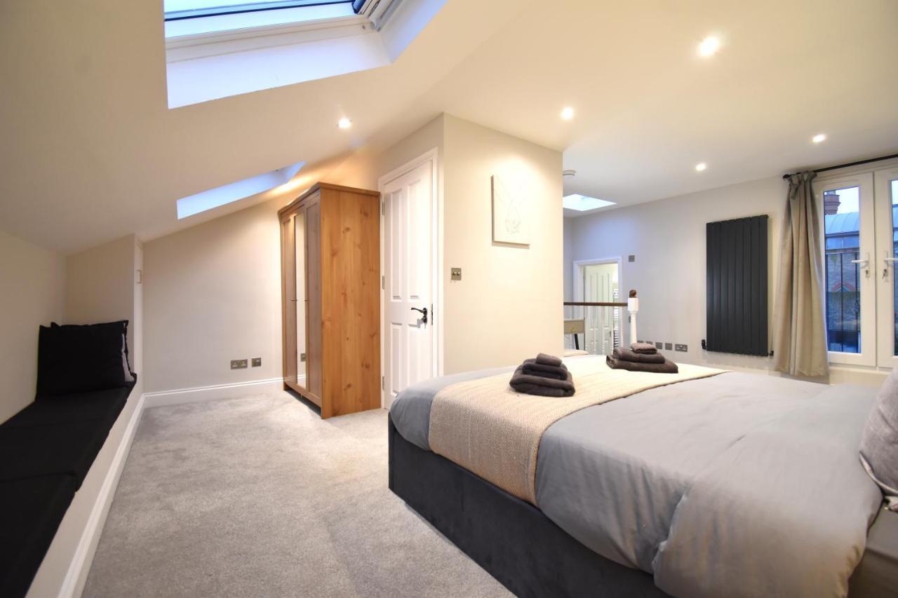 Stunning 3 Bed Apartment London Exterior photo