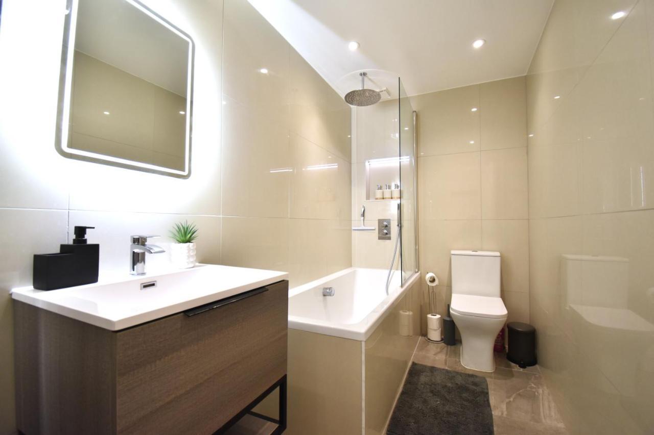 Stunning 3 Bed Apartment London Exterior photo